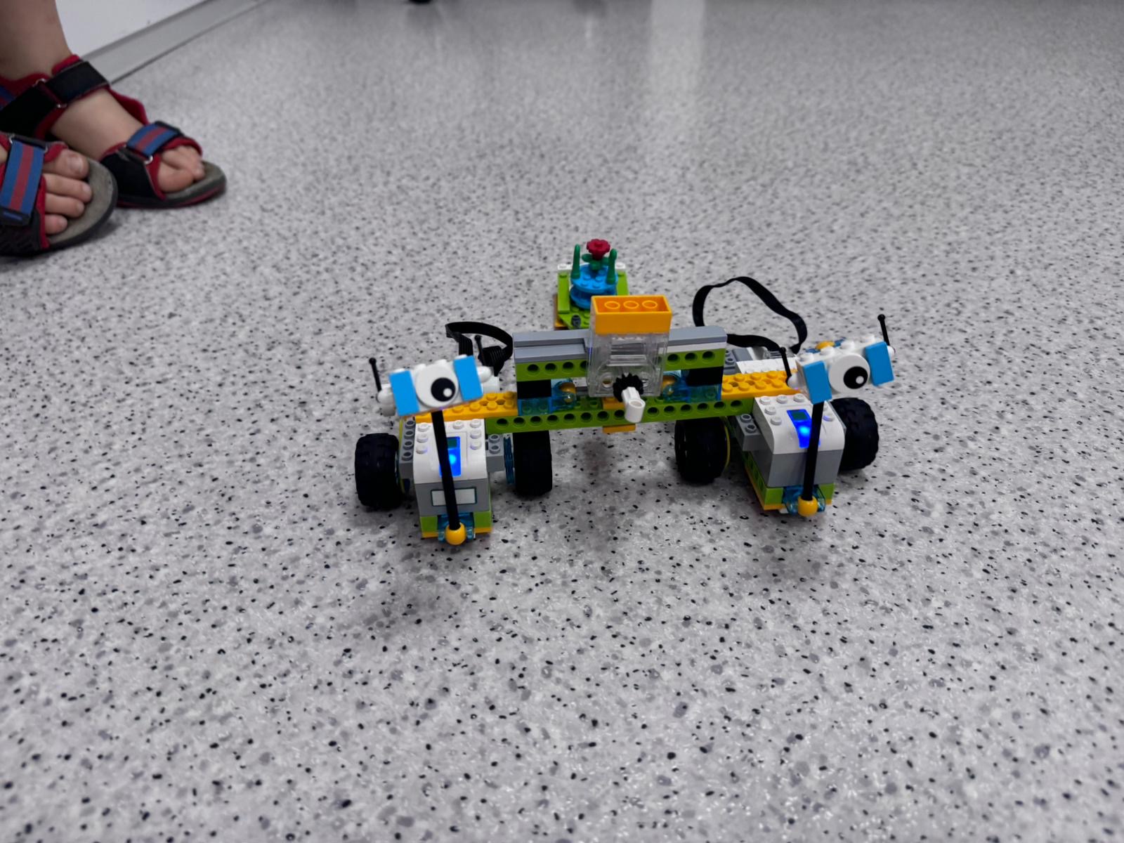 Robot z LEGO
