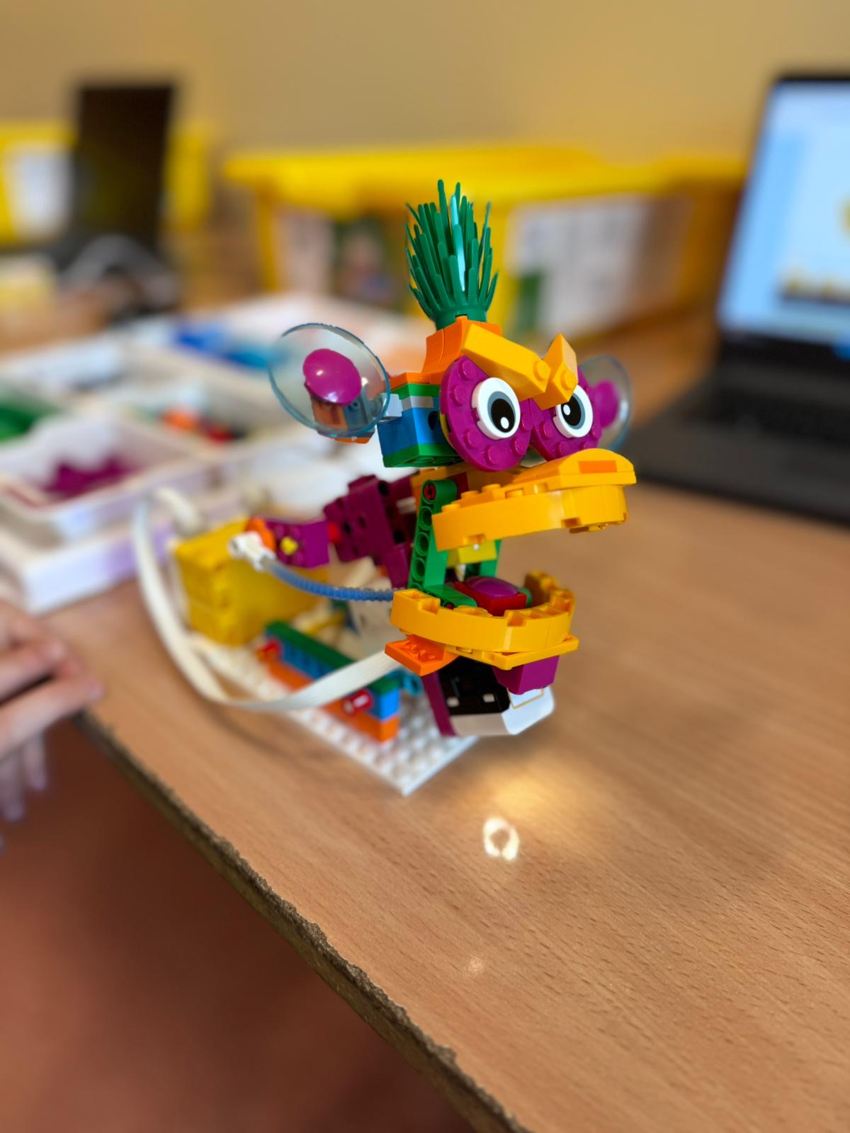 Robot z LEGO